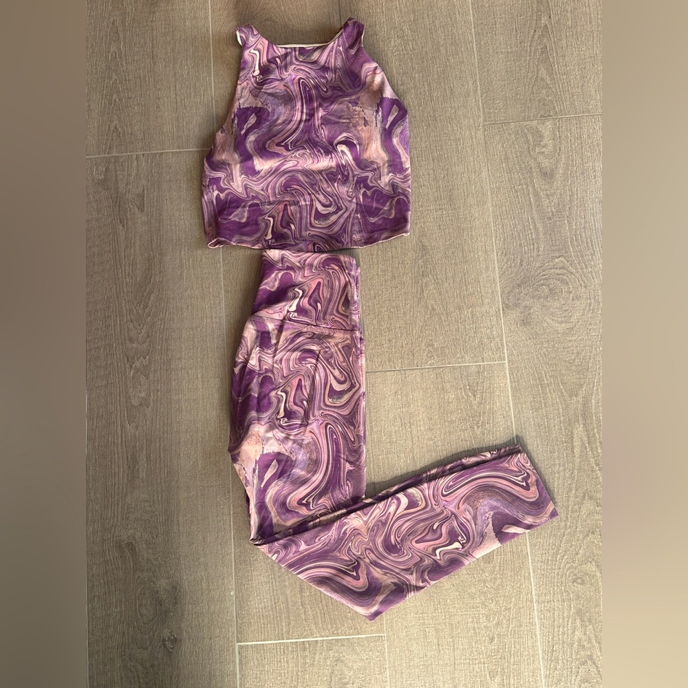 Beyond Yoga Purple and Pink Swirl Tank Top